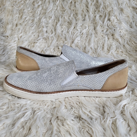 UGG Adley Perf Stardust Leather Sneaker Comfort Slip-On Shoe Silver Womens 10 - Picture 4 of 8